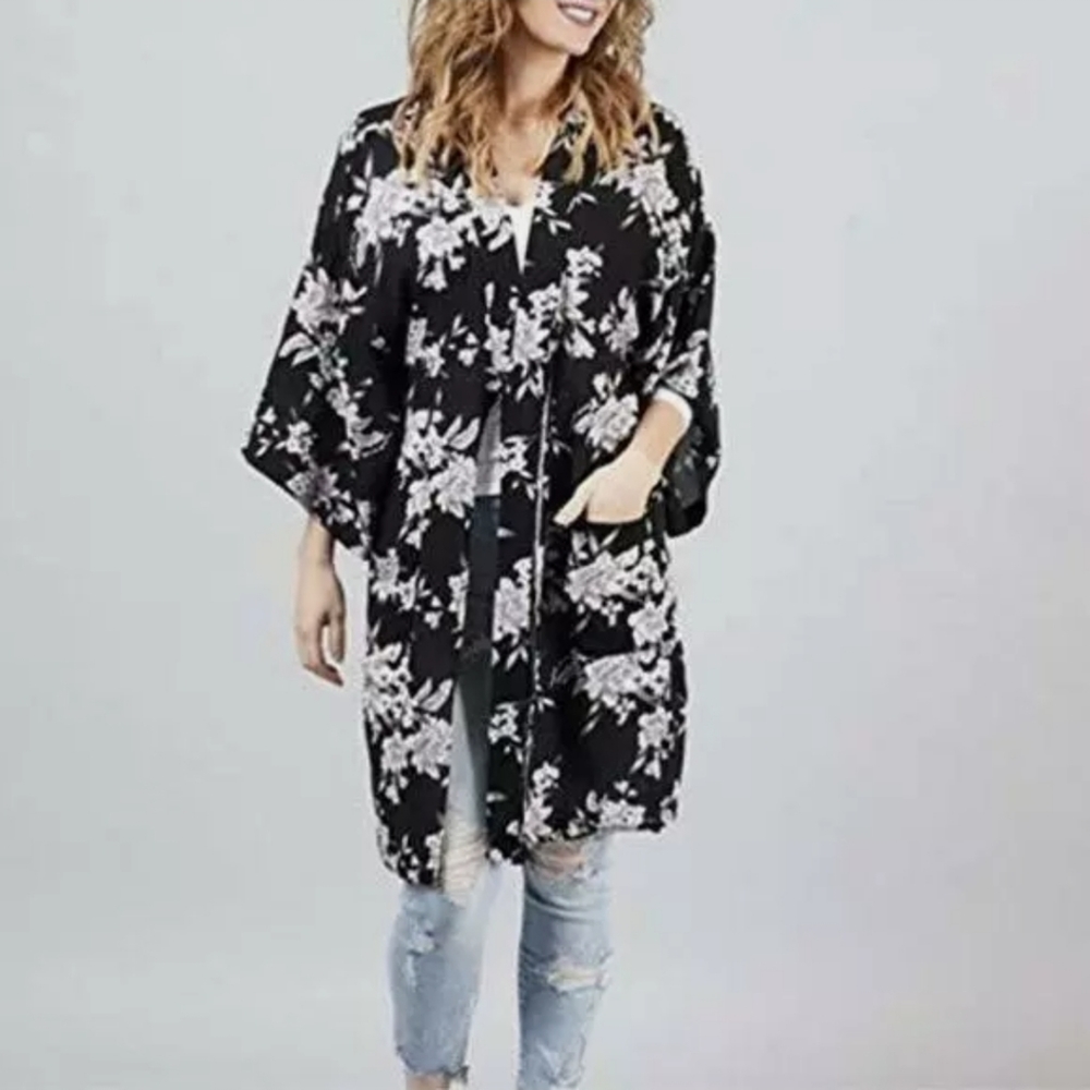 Spiritual Gangster Maya Black Floral Kimono